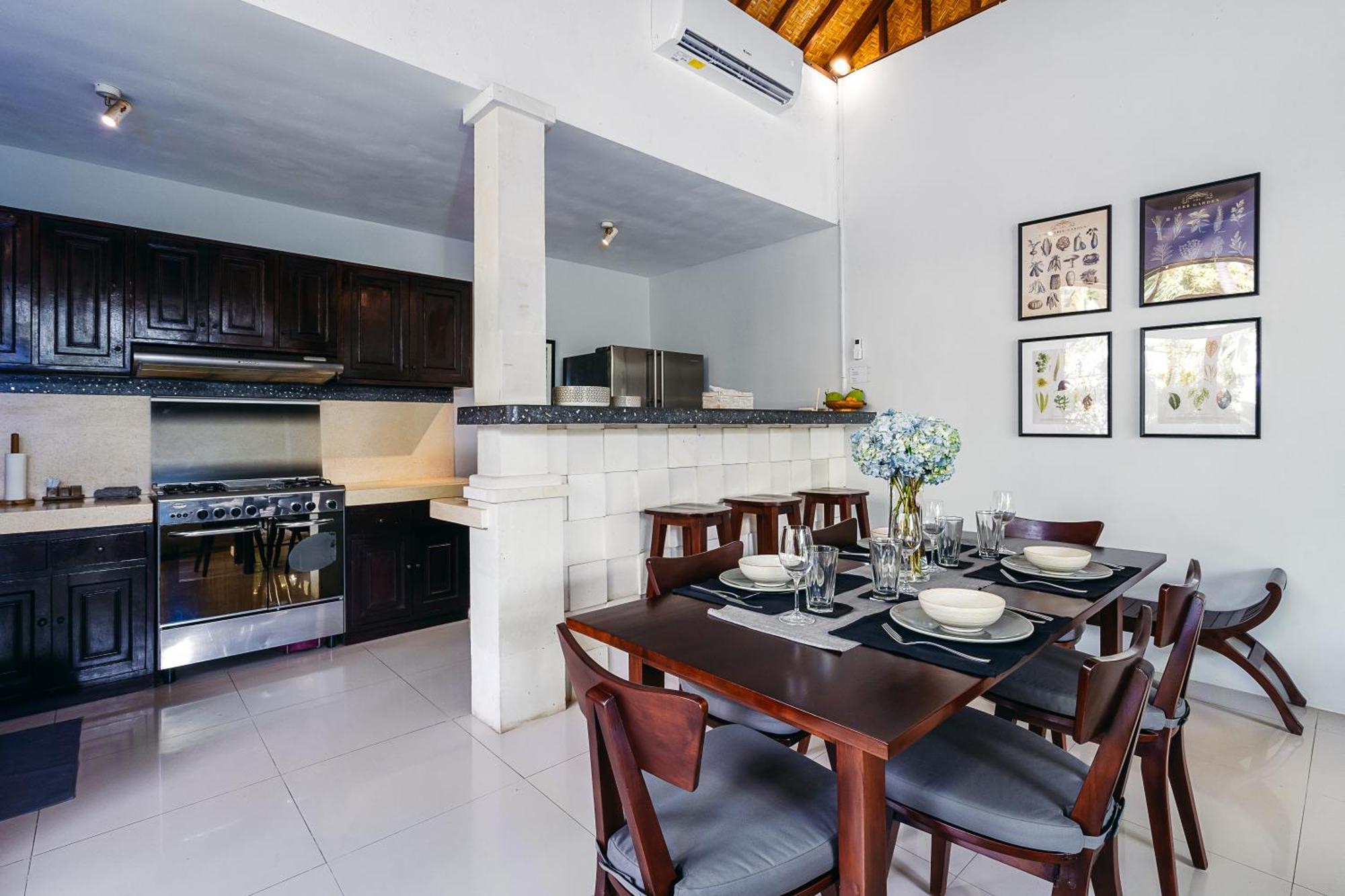 Mahayana Villa Batu Belig - Close To The Beach Canggu Εξωτερικό φωτογραφία