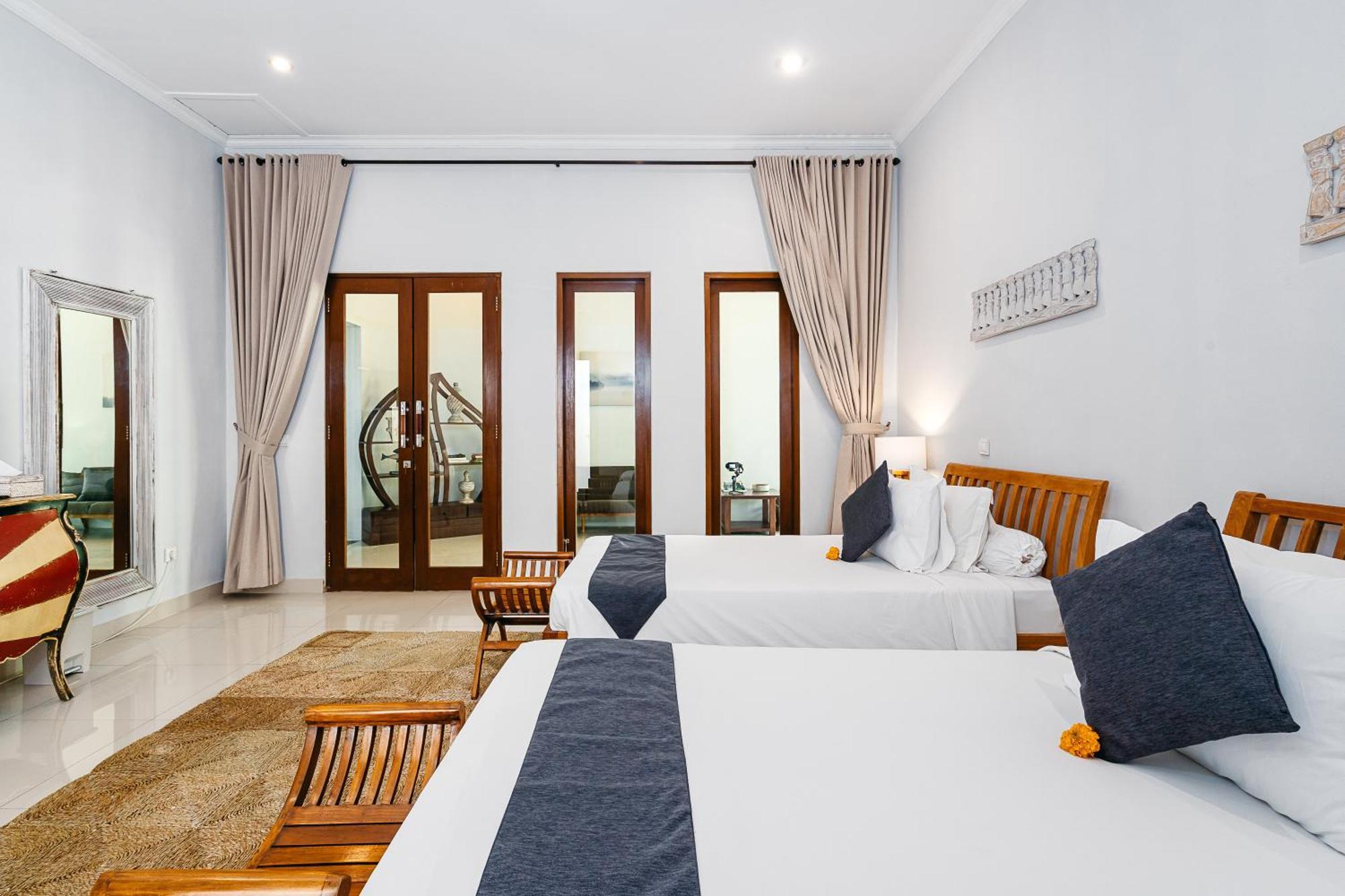 Mahayana Villa Batu Belig - Close To The Beach Canggu Εξωτερικό φωτογραφία