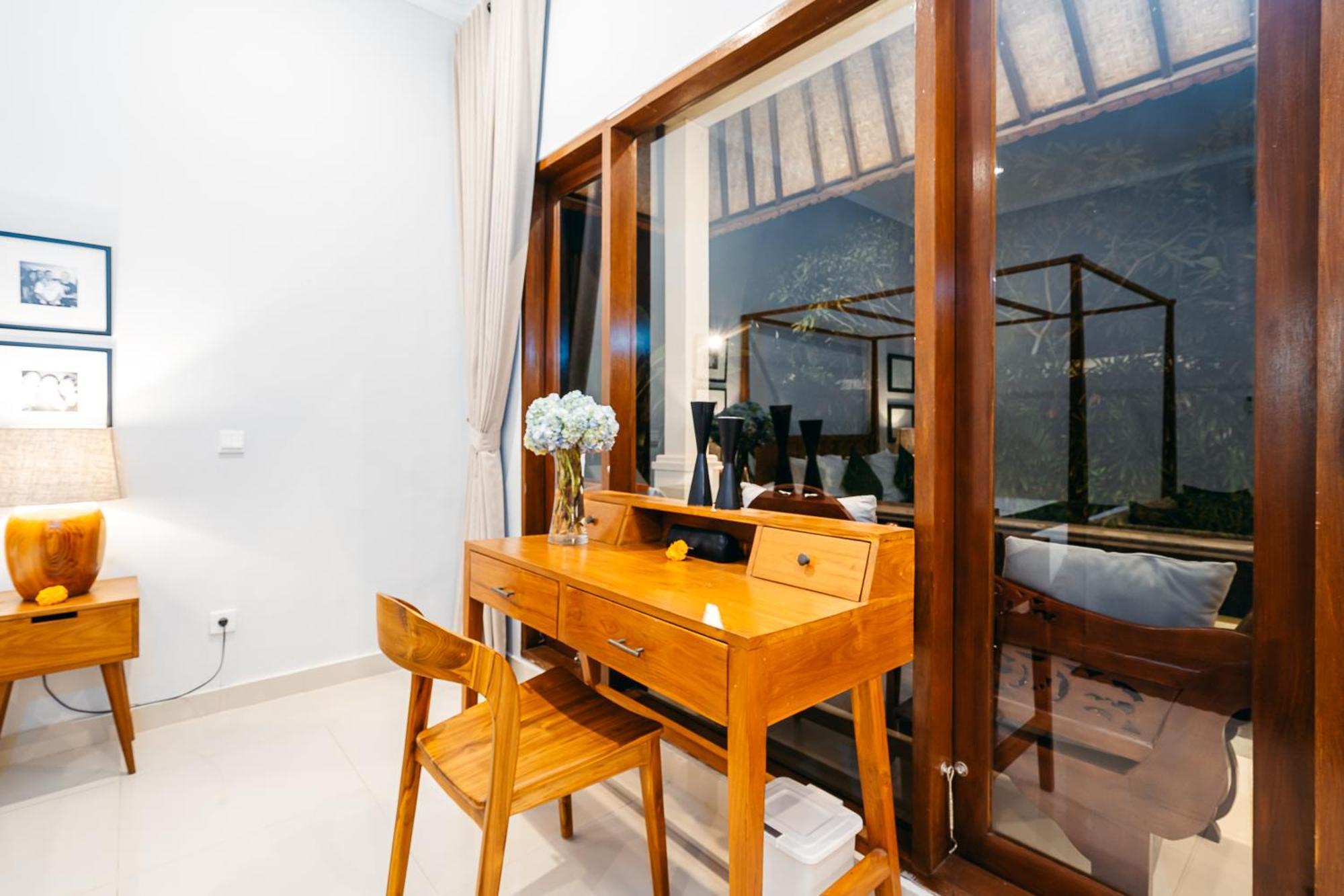 Mahayana Villa Batu Belig - Close To The Beach Canggu Εξωτερικό φωτογραφία