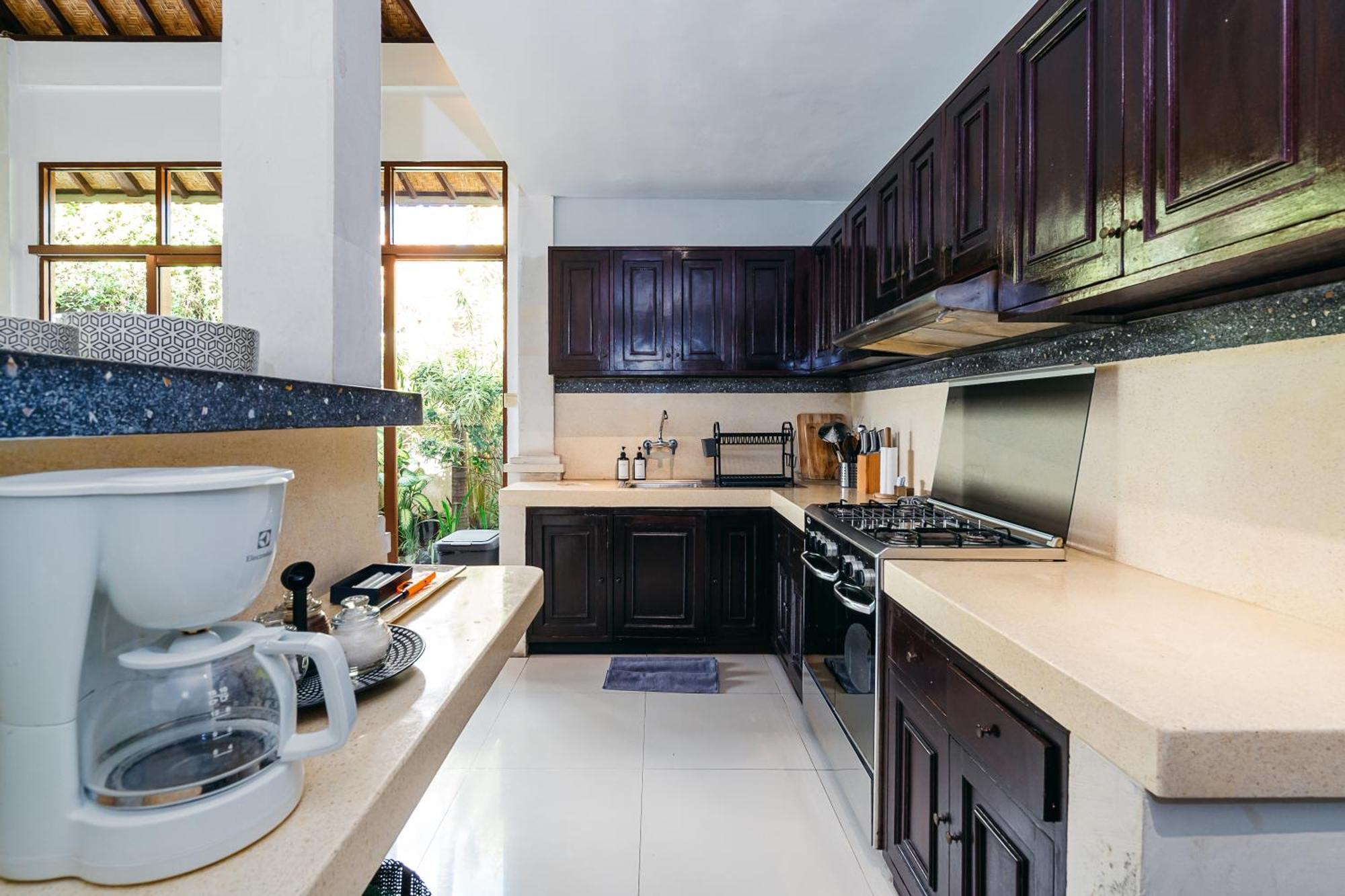 Mahayana Villa Batu Belig - Close To The Beach Canggu Εξωτερικό φωτογραφία
