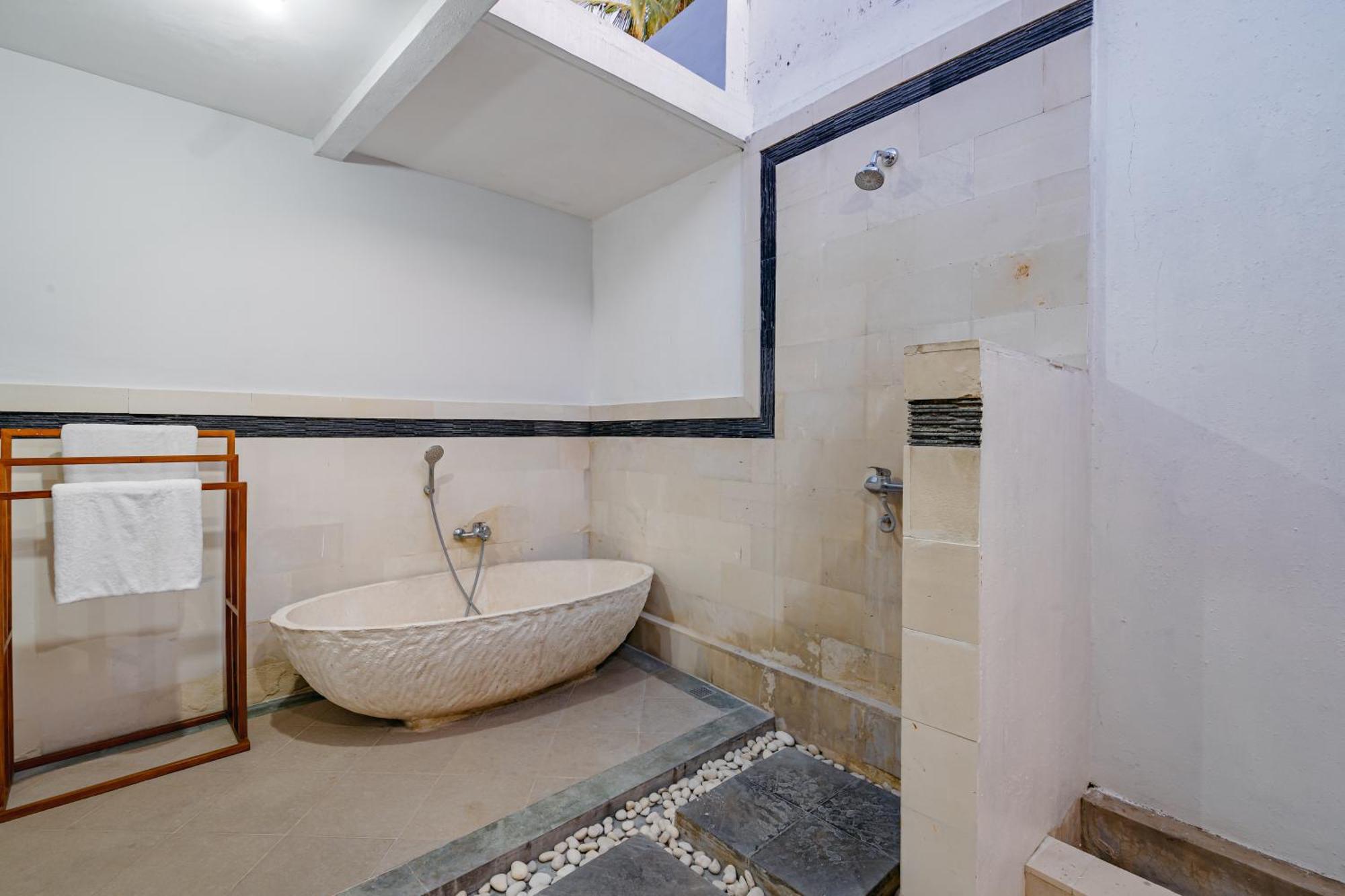 Mahayana Villa Batu Belig - Close To The Beach Canggu Εξωτερικό φωτογραφία
